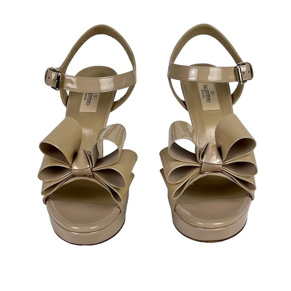 VALENTINO GARAVANI NUDE PLATFORM PATENT LEATHER ANKLE STRAP BOW TOP HEELS - Picture 6 of 15